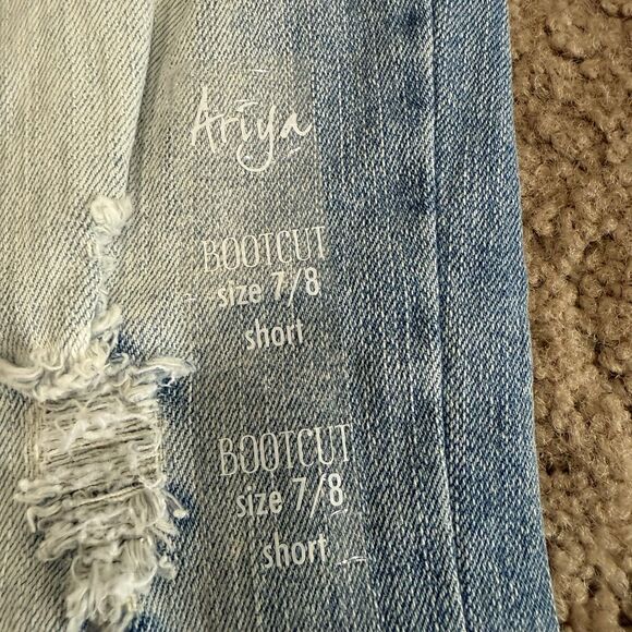 Ariya Jeans Womens 7 Short/Flare Flap Pockets Exclusively Curvy Denim NWT Grunge - Picture 3 of 13